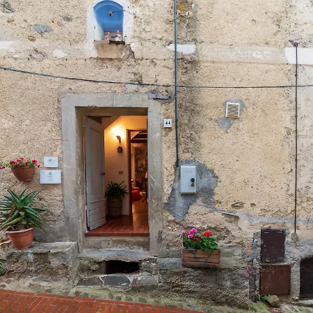 Agriturismo Soo Segundi - Incantevole Con Camino Castel Vittorio